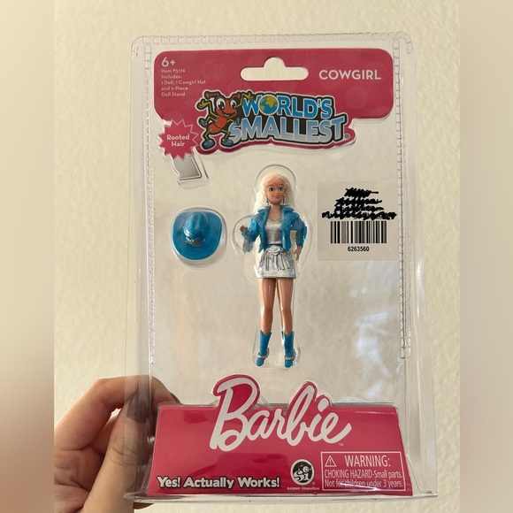 World’s Smallest Barbie Cowgirl Doll, Collectable- NWT - Picture 1 of 8